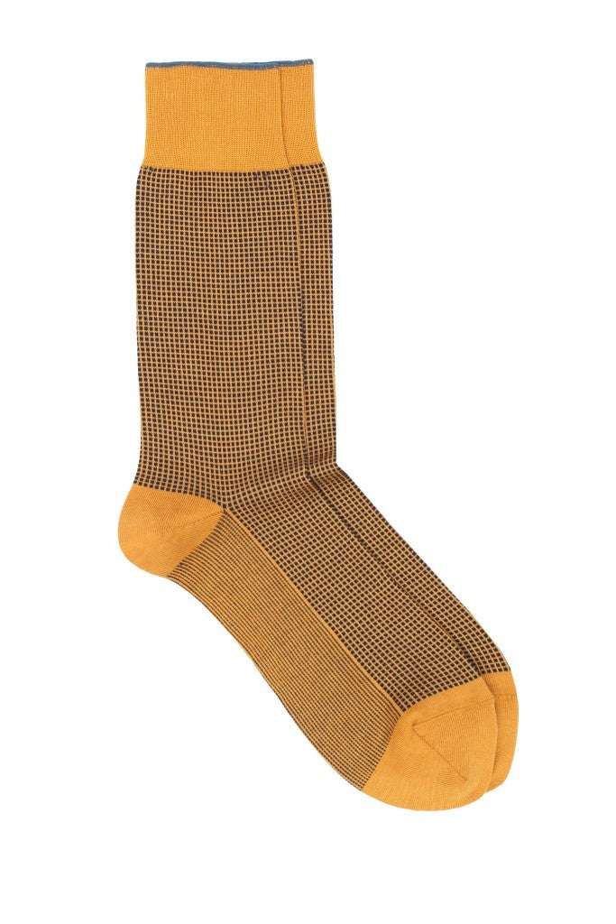Pedemeia socks with subtle square pattern 