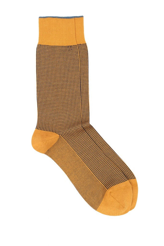 Pedemeia socks with subtle square pattern 